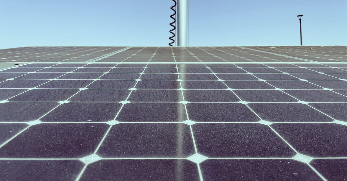 découvrez les prix des panneaux solaires en 2026 et bénéficiez d'un aperçu complet des coûts, des tendances du marché et des économies potentielles sur l'énergie renouvelable.