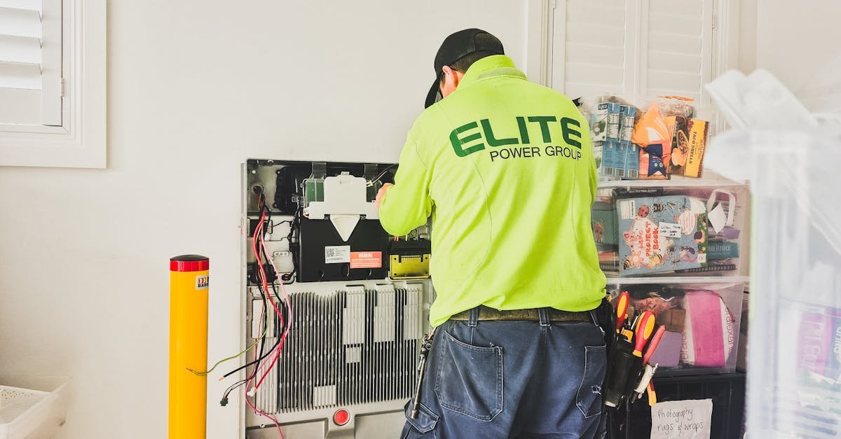 découvrez comment réaliser le câblage de panneaux solaires pour optimiser votre installation photovoltaïque avec des conseils pratiques et sécurisés.