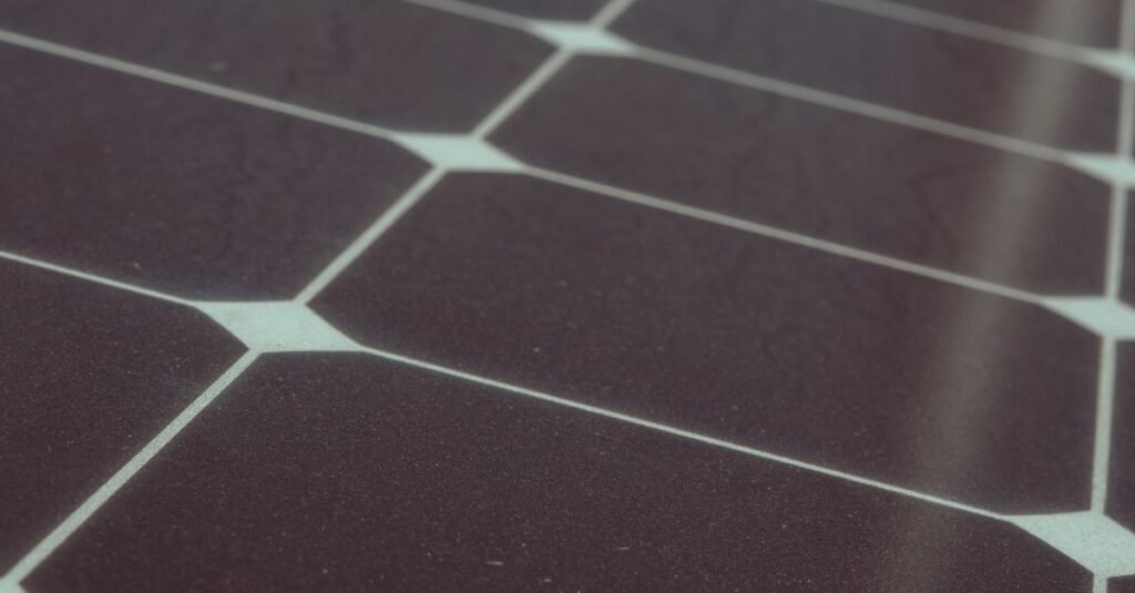 panneaux solaires plug and play faciles à installer, offrant une solution énergétique rapide et efficace pour votre maison ou bureau.