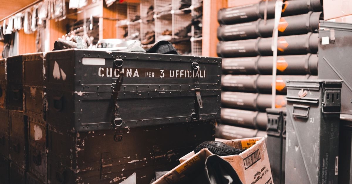 découvrez comment revendre les surplus efficacement pour maximiser vos profits et réduire les déchets. astuces et conseils pour réussir dans le reselling de surplus.
