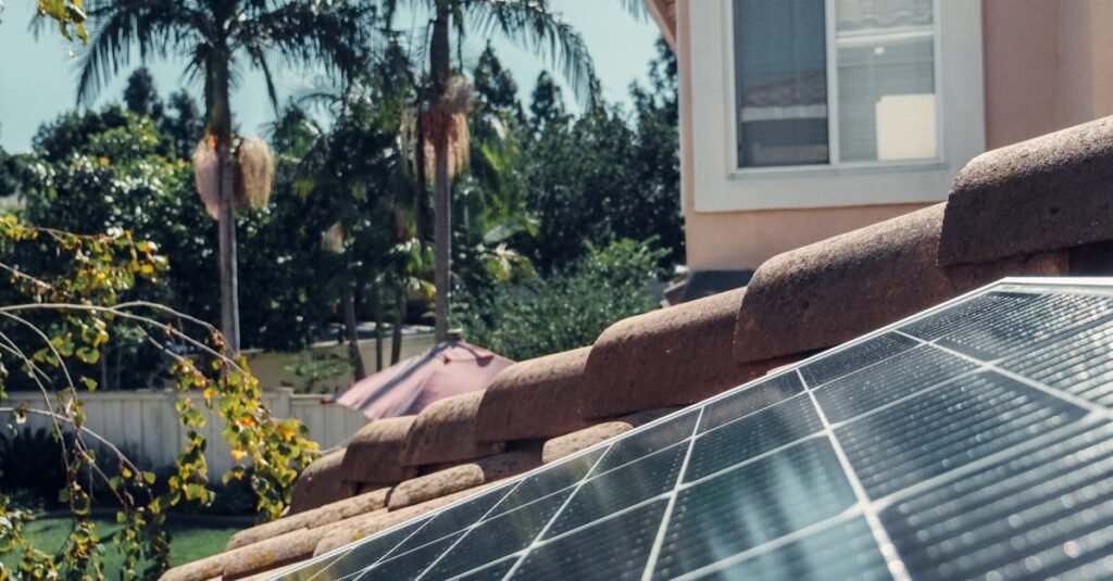 découvrez les tuiles solaires, une solution innovante et esthétique pour produire de l'énergie renouvelable tout en intégrant parfaitement votre toiture.