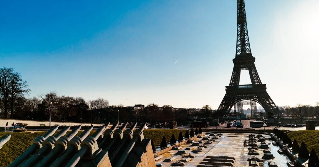 découvrez la carte de l'ensoleillement en france pour 2026 et planifiez vos activités en fonction du climat solaire prévu.