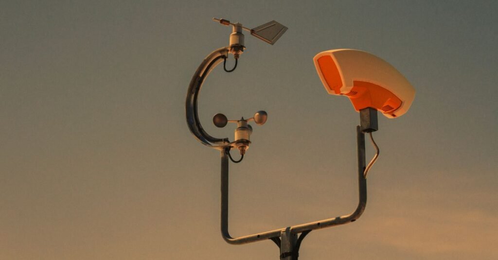 suivez et analysez la performance de vos installations solaires en temps réel grâce à notre solution de surveillance solaire avancée.