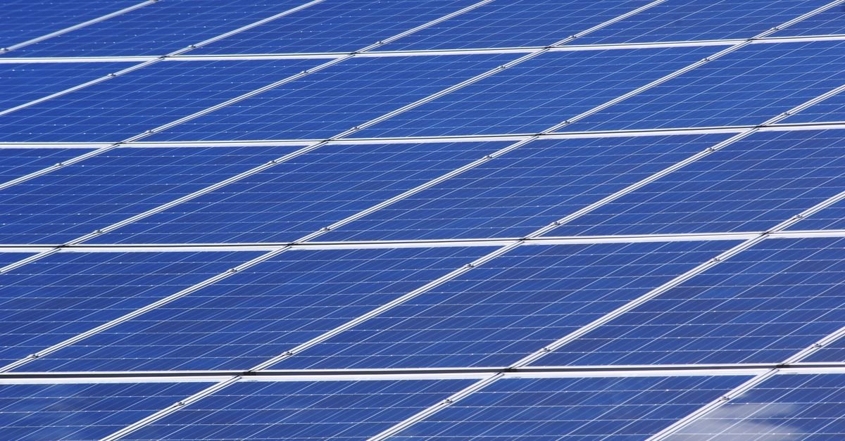 découvrez les panneaux solaires v solar panel : une solution efficace et écologique pour produire votre propre énergie renouvelable, réduire votre facture d'électricité et protéger l'environnement.